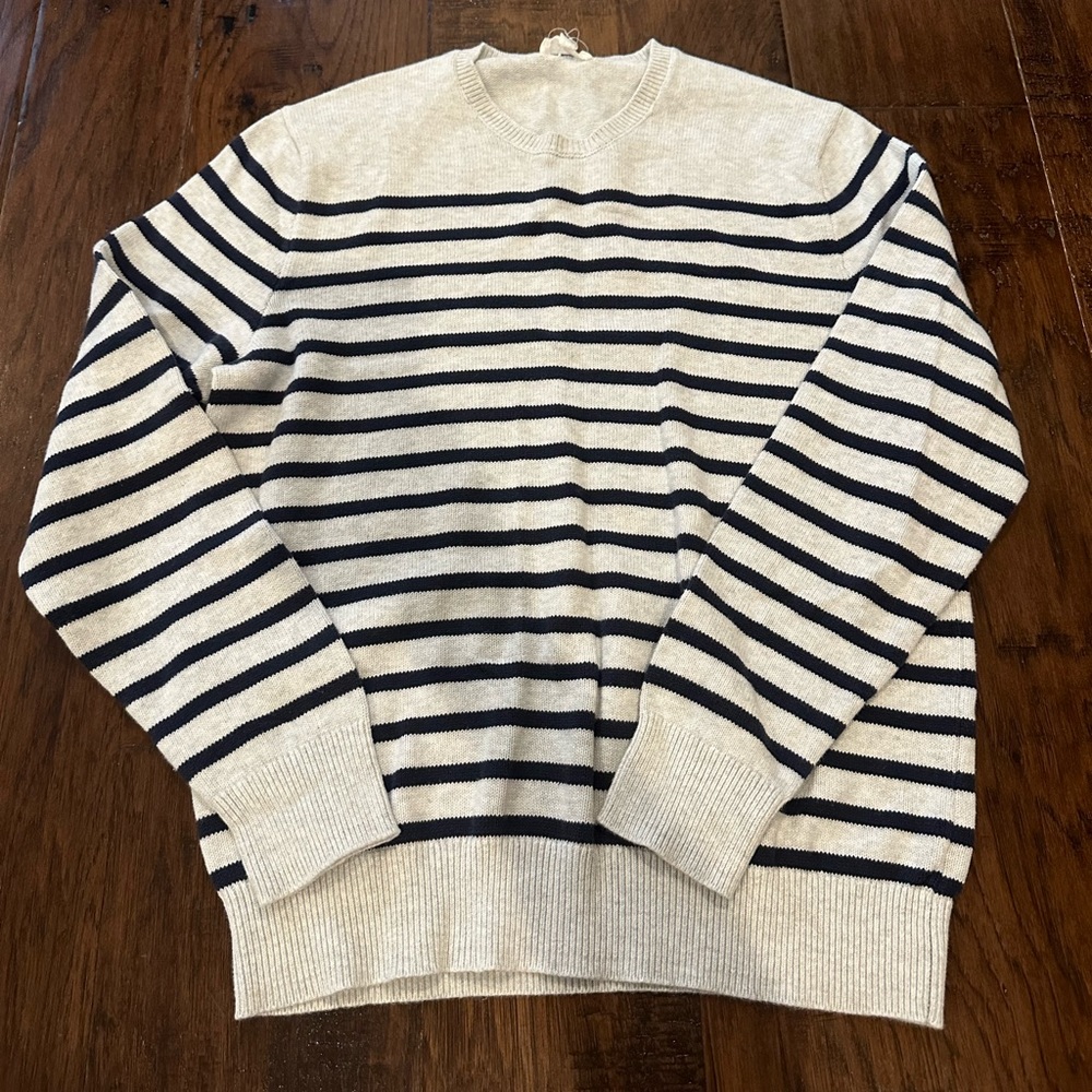 Gap lightweight sweater
